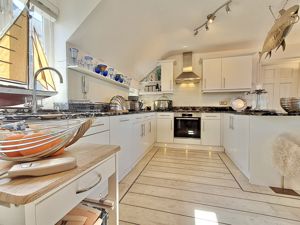 Photo 12- click for photo gallery